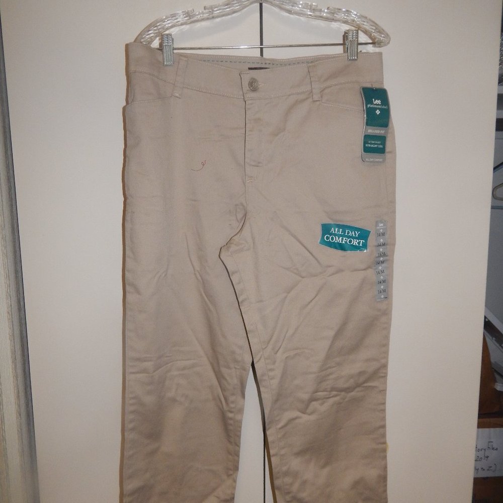 Lee Relaxed Fit Womens   Straight Leg Pants